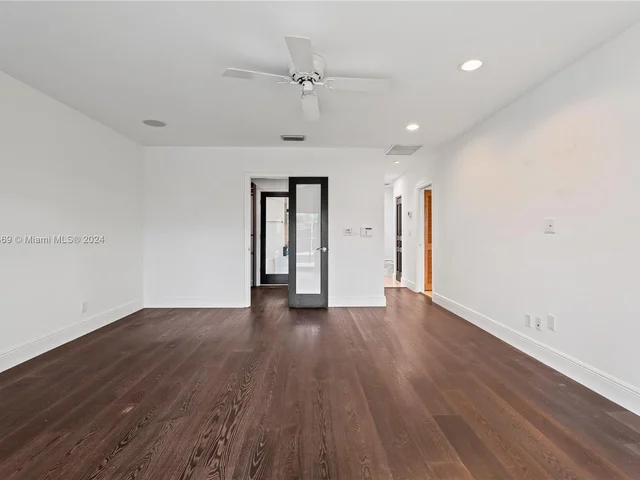 9858 SW 94th Ter, Miami FL 33176