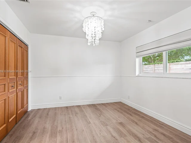 9858 SW 94th Ter, Miami FL 33176