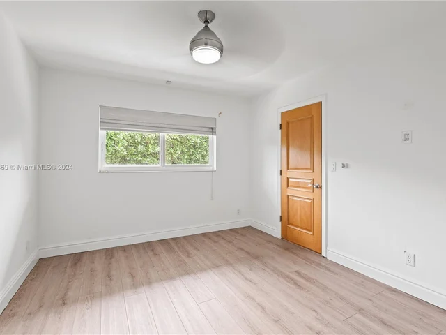 9858 SW 94th Ter, Miami FL 33176