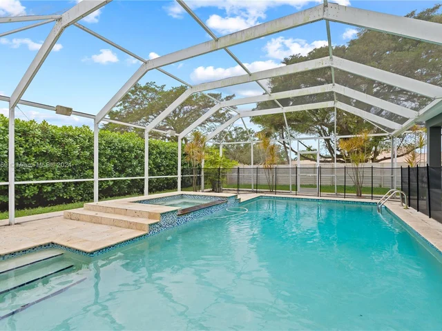 9858 SW 94th Ter, Miami FL 33176