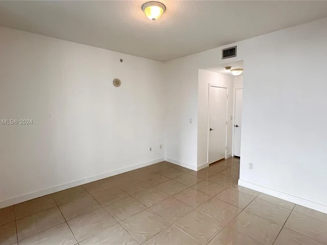 79 SW 12th St, Miami FL 33130