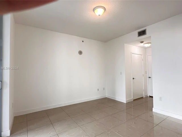 79 SW 12th St, Miami FL 33130