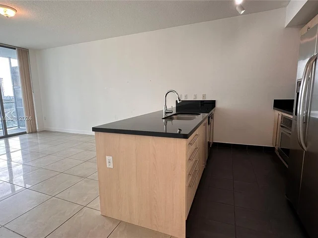 79 SW 12th St, Miami FL 33130