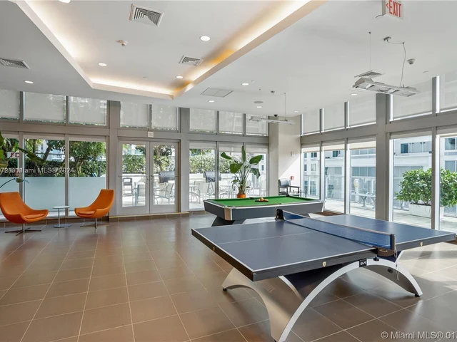 79 SW 12th St, Miami FL 33130