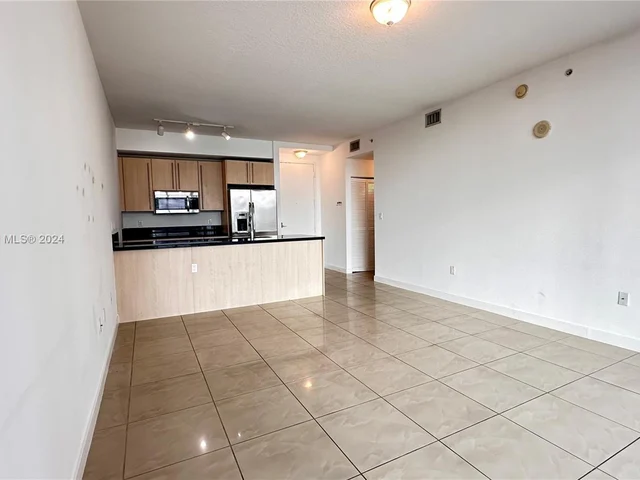 79 SW 12th St, Miami FL 33130