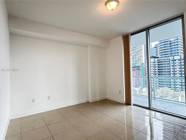 79 SW 12th St, Miami FL 33130