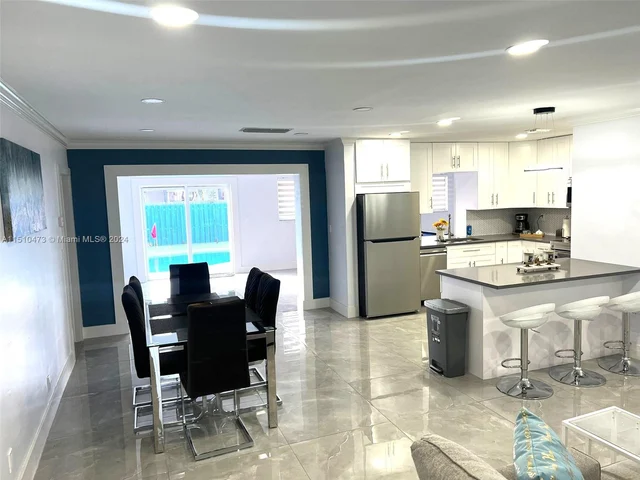 2010 N 31st Ct, Hollywood FL 33021