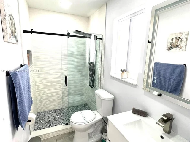 2010 N 31st Ct, Hollywood FL 33021