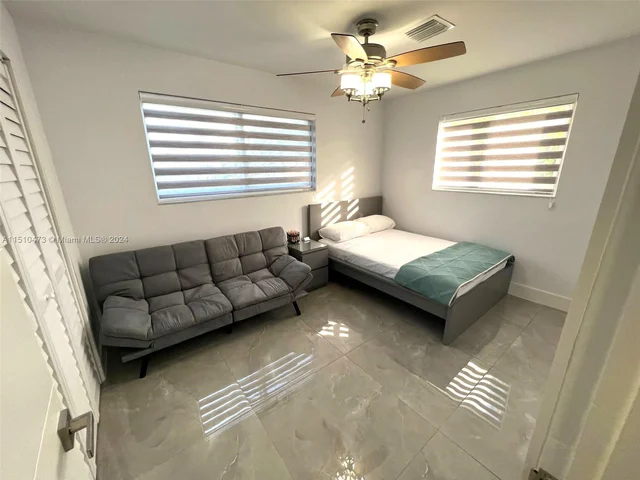 2010 N 31st Ct, Hollywood FL 33021