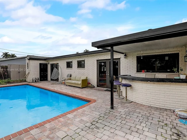 6961 Scott St, Hollywood FL 33024