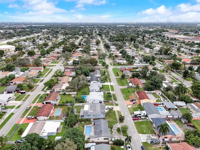 6961 Scott St, Hollywood FL 33024