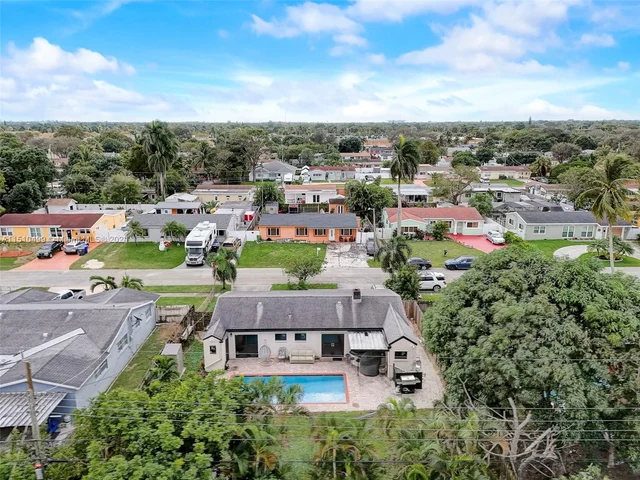 6961 Scott St, Hollywood FL 33024