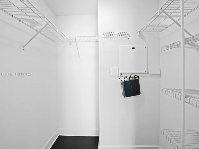 1830 Radius Dr # 822, Hollywood FL 33020