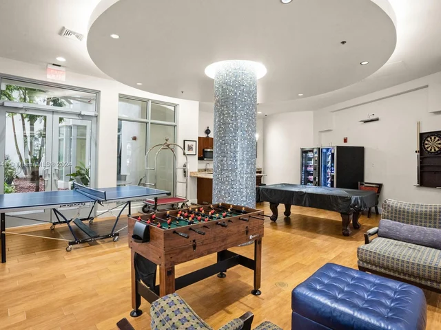 1830 Radius Dr # 822, Hollywood FL 33020