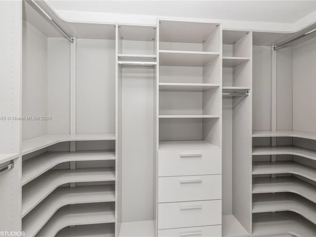 1080 Brickell Ave # 1806, Miami FL 33131