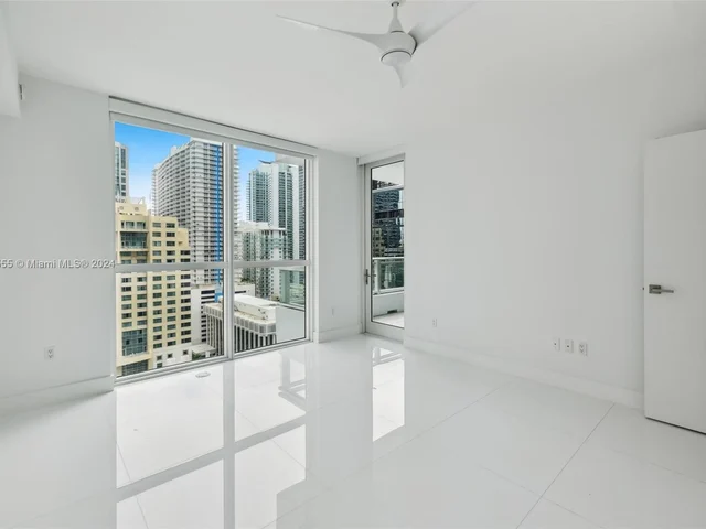 1080 Brickell Ave # 1806, Miami FL 33131