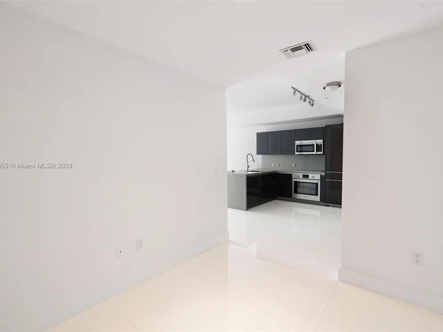1080 Brickell Ave # 1806, Miami FL 33131