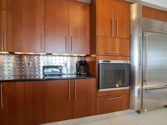 18101 Collins Ave # 1803, Sunny Isles Beach FL 33160