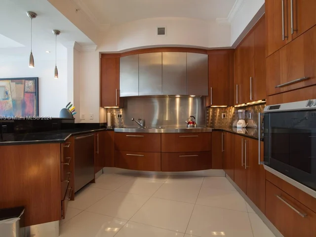 18101 Collins Ave # 1803, Sunny Isles Beach FL 33160