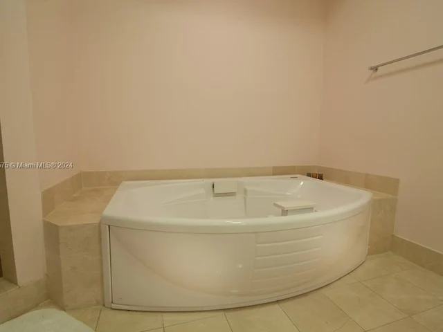 18101 Collins Ave # 1803, Sunny Isles Beach FL 33160