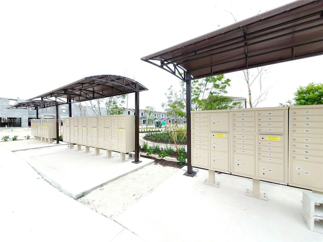 12880 SW 231st St # 12880, Miami FL 33170