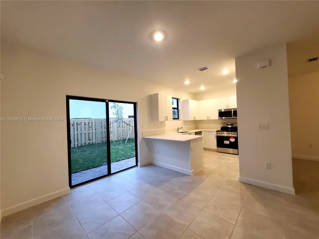 12880 SW 231st St # 12880, Miami FL 33170