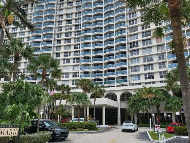 3800 S Ocean Dr # 1211, Hollywood FL 33019