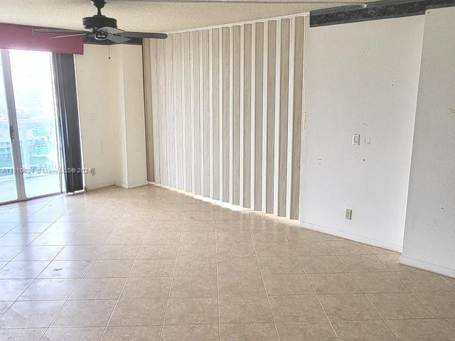 3800 S Ocean Dr # 1211, Hollywood FL 33019