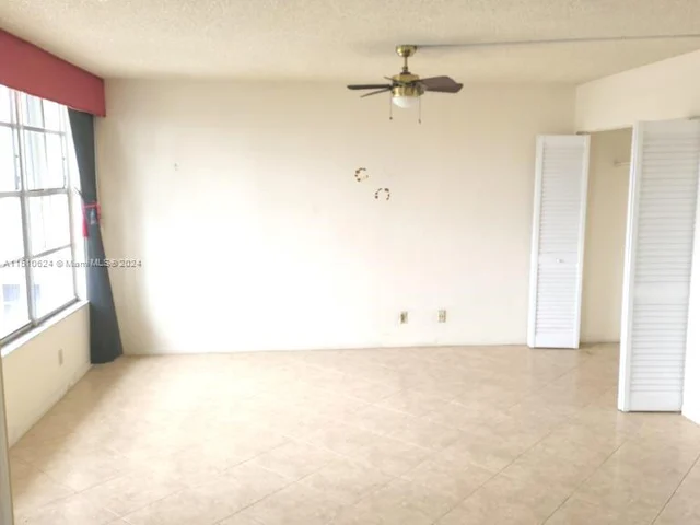 3800 S Ocean Dr # 1211, Hollywood FL 33019