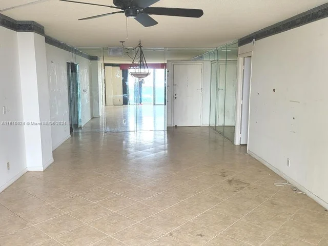 3800 S Ocean Dr # 1211, Hollywood FL 33019