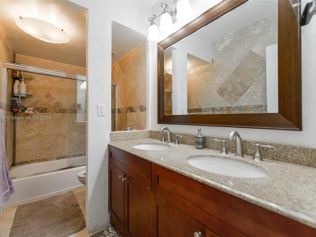 1985 S Ocean Dr # 9H, Hallandale Beach FL 33009