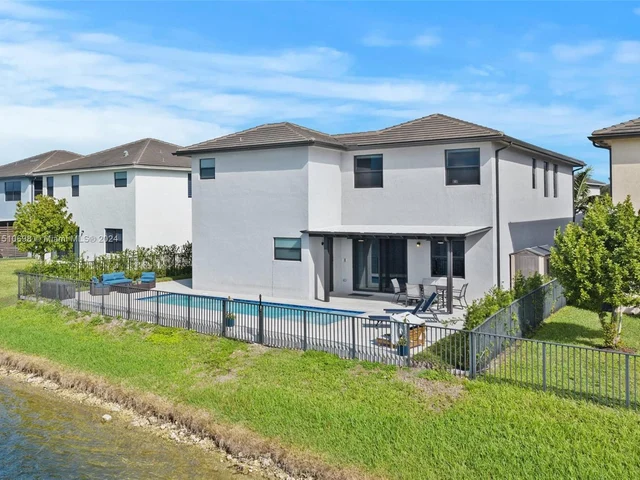 16030 NW 89th Ct, Miami Lakes FL 33018