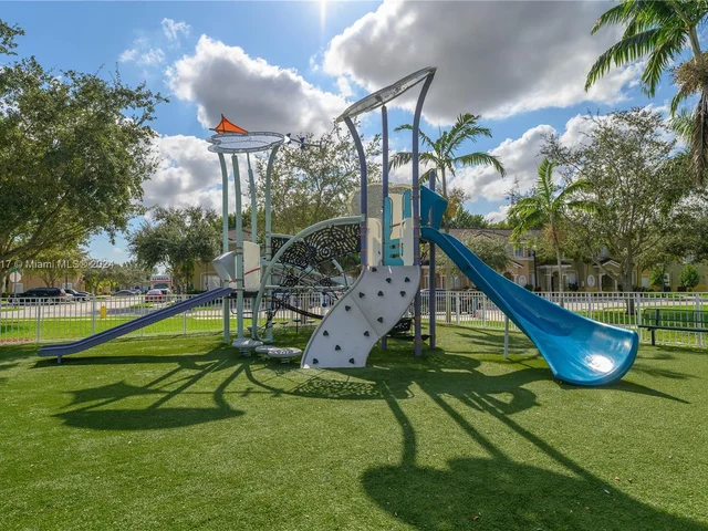 1044 SE 23rd Ave # 1044, Homestead FL 33035