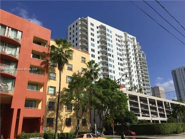 501 SW 1st St # 412, Miami FL 33130