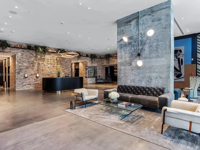 398 NE 5th St # 4716, Miami FL 33132