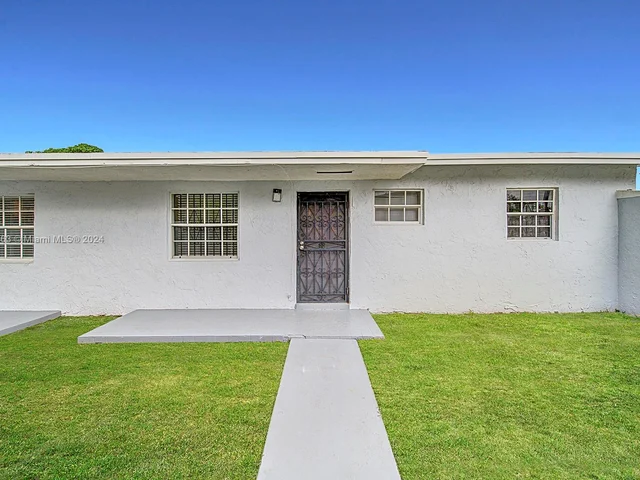 19110 NW 36th Ave # 19110, Miami Gardens FL 33056