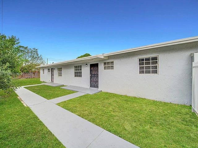 19110 NW 36th Ave # 19110, Miami Gardens FL 33056