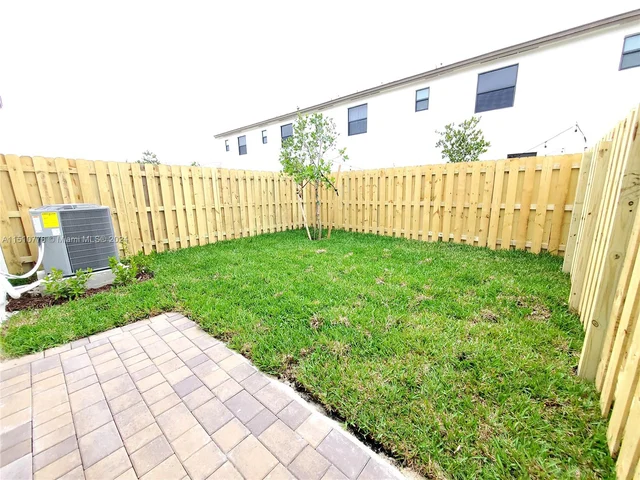 12888 SW 233rd Ter # 12888, Homestead FL 33032