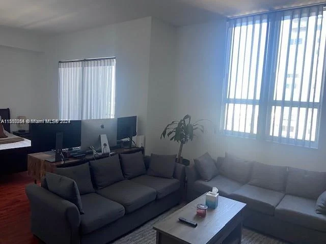 234 NE 3rd St # 2204, Miami FL 33132