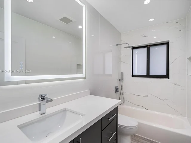 831 Cortez St, Coral Gables FL 33134