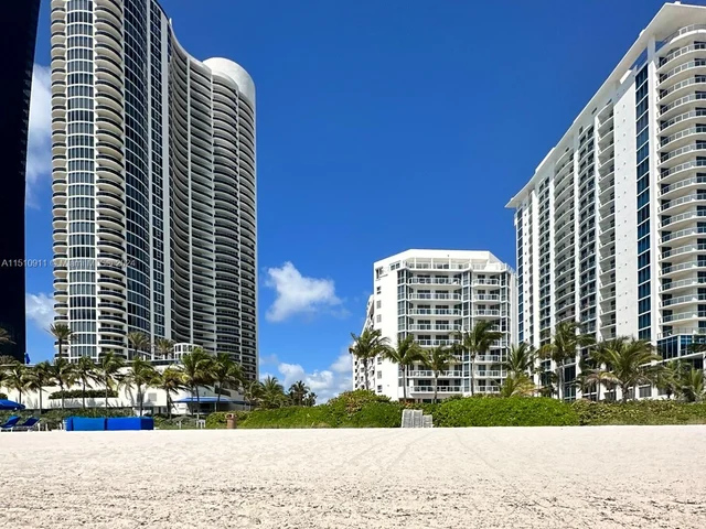 17275 Collins Ave # 1012, Sunny Isles Beach FL 33160