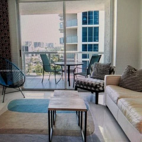 17275 Collins Ave # 1012, Sunny Isles Beach FL 33160