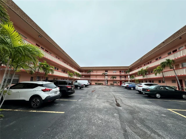 18707 NE 14th Ave # 526, Miami FL 33179