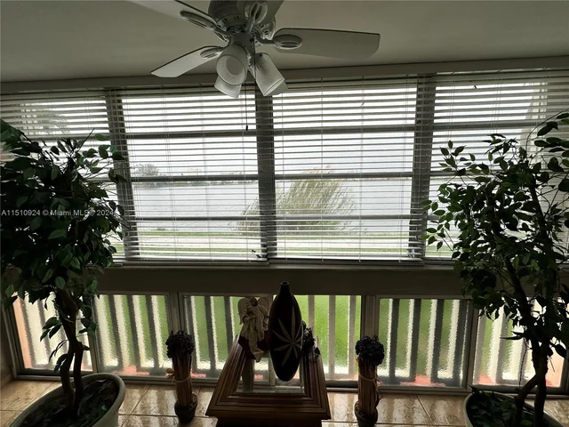 18707 NE 14th Ave # 526, Miami FL 33179