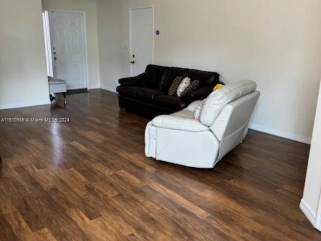 15710 SW 80th Ln, Miami FL 33193