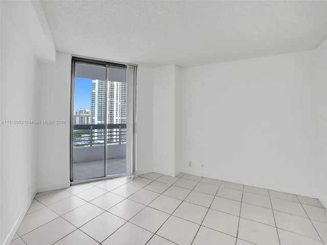 3400 192 ST # 1811, Aventura FL 33180
