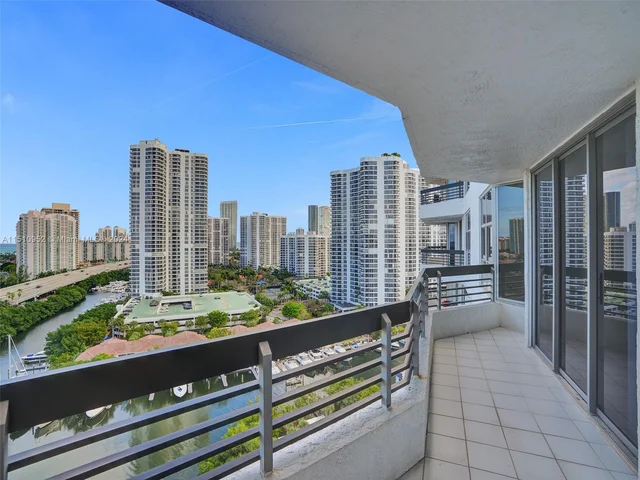 3400 192 ST # 1811, Aventura FL 33180