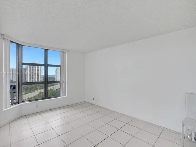 3400 192 ST # 1811, Aventura FL 33180