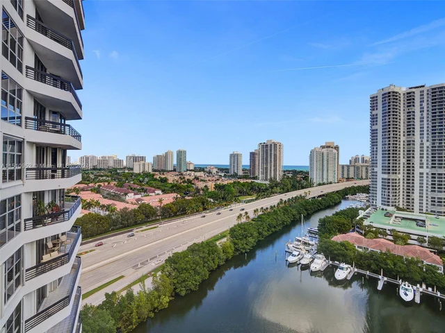 3400 192 ST # 1811, Aventura FL 33180