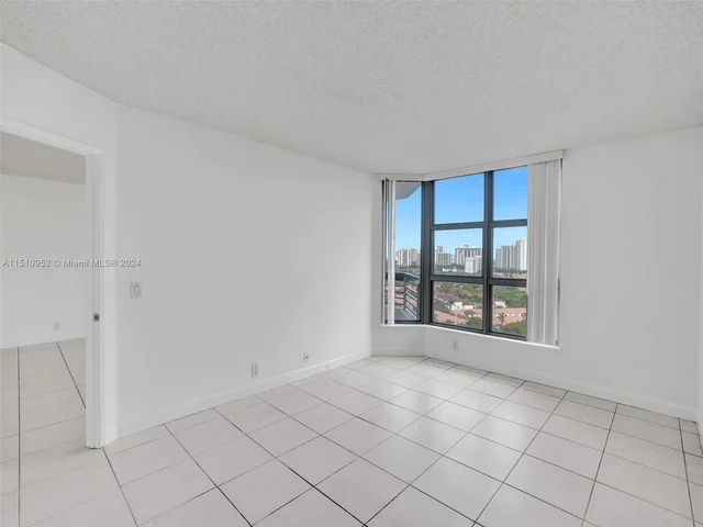 3400 192 ST # 1811, Aventura FL 33180